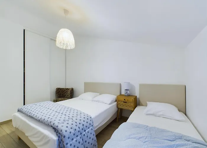 A 350m De La Plage, Maison Pour 7 Avec Piscine