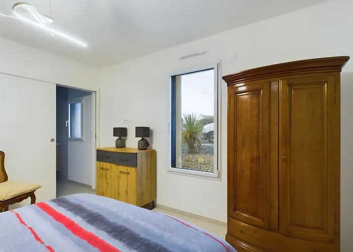 בית נופש A 350m De La Plage, Maison Pour 7 Avec Piscine *